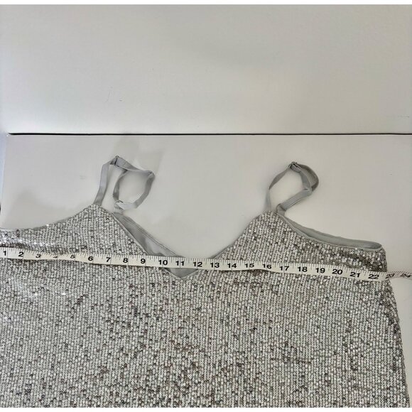 Torrid Tank Top SZ 0 Silver Sequin V-Neck Sparkly Going Out Festival Disco-core - Picture 5 of 10